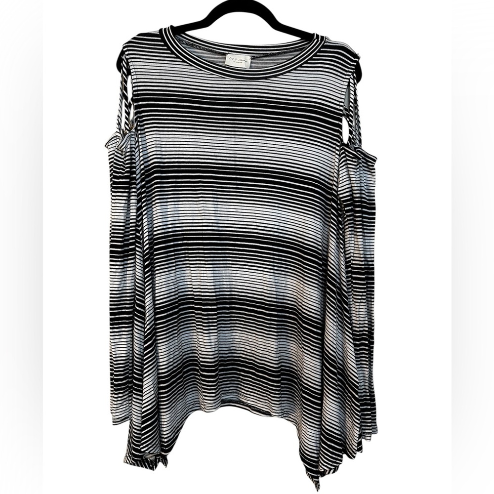 143 Story Black White Striped Cold Shoulder Top Size L Lightweight Casual